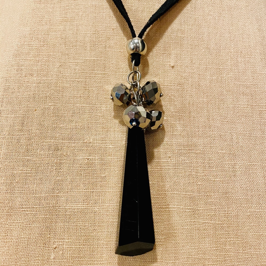 Laila Rowe Long Black Pendant Necklace 14$